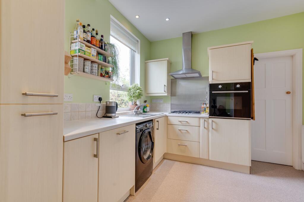 KITCHEN AND LIVING ROOM/DINER