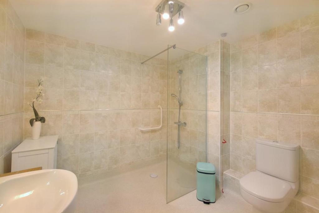 8535934-interior05 (Medium).JPG