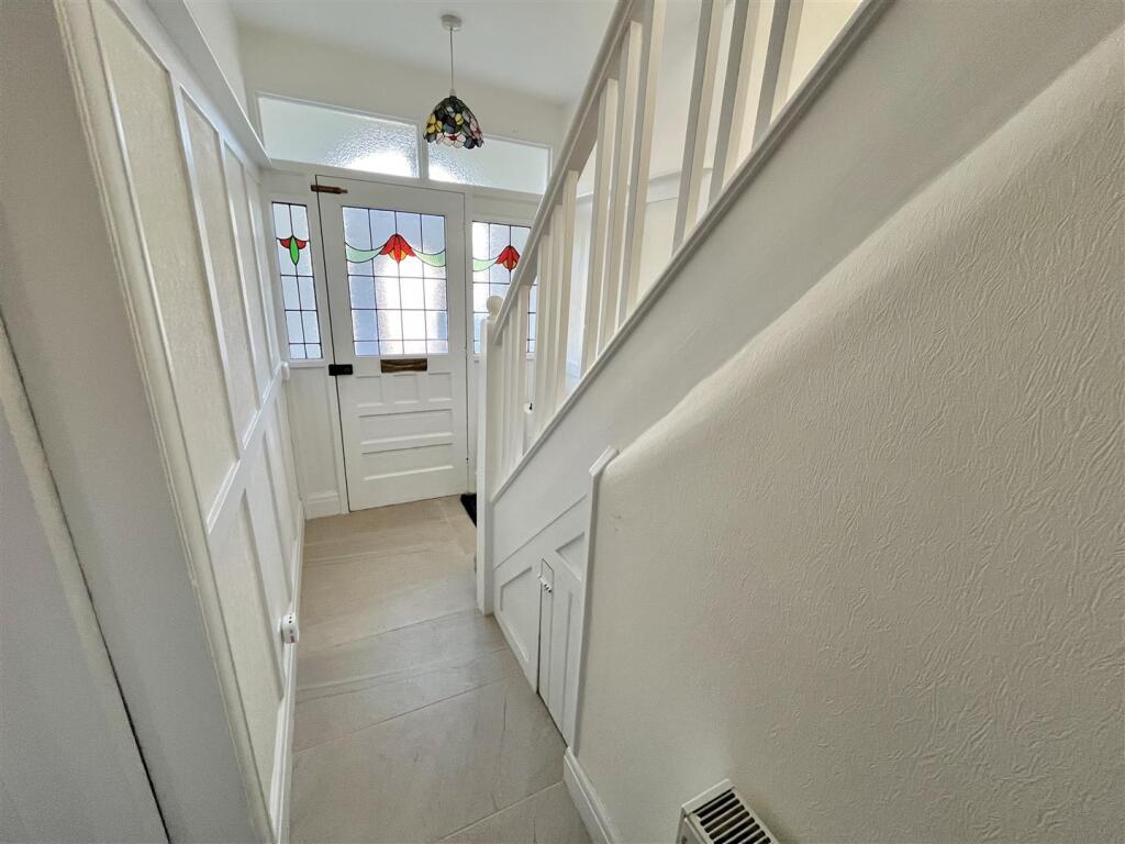 Entrance Hall Aspect 2