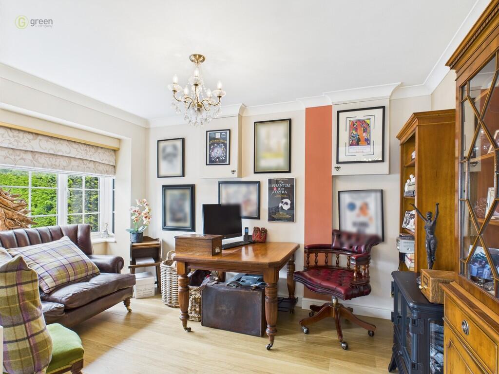 CAM03830G0-PR0161...