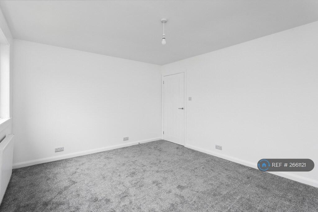Master Bedroom 3