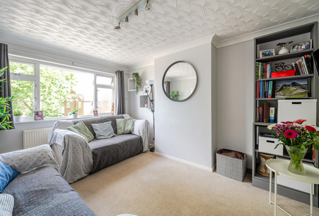 1300183-4-683d6b8...