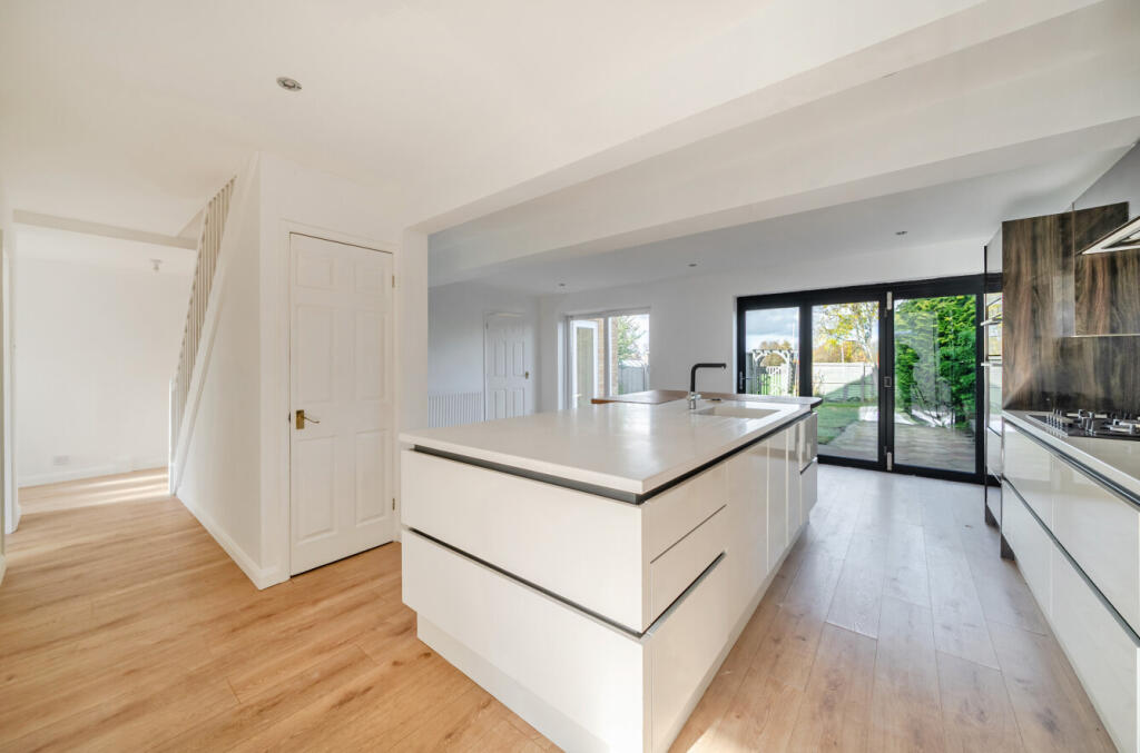 Kitchen/Dining Room