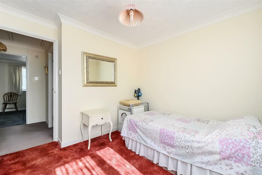 compass court, bn41 (8).jpg