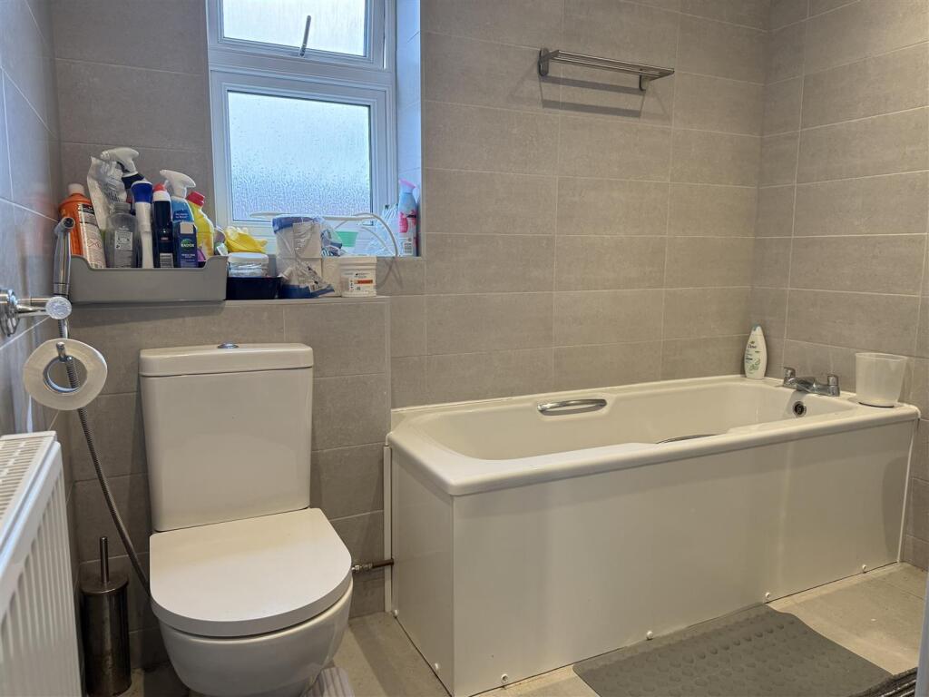 Bath &amp; Shower Room