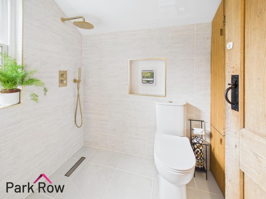 DOWNSTAIRS SHOWER ROOM