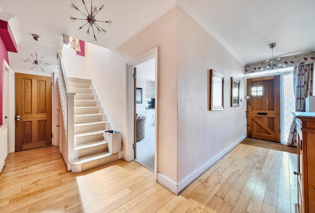 12-681b379a17061-...