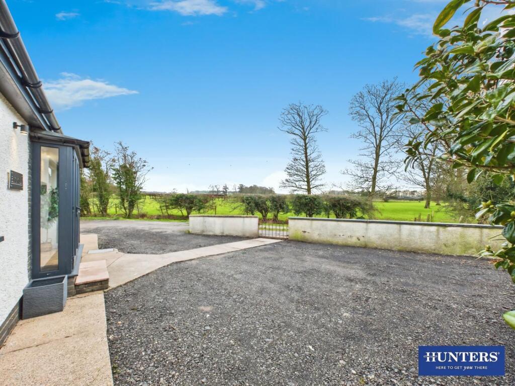 Front Garden/Parking