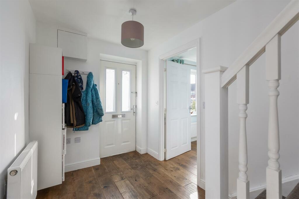 Westfield Road 17 Hallway-2.jpg