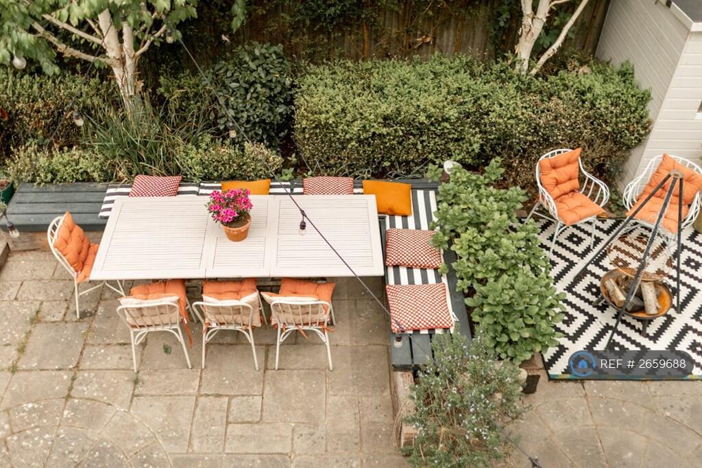 Outside Seating 