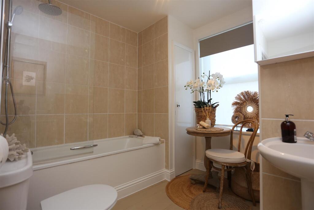 250 Eastern Road new24 (14).JPG