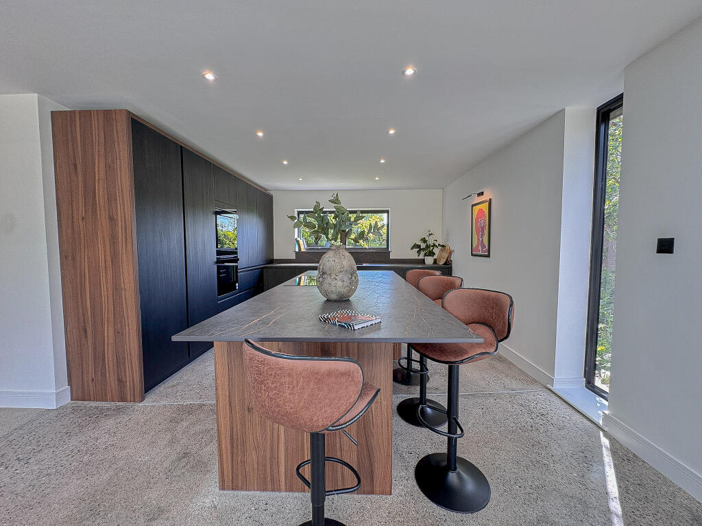 Kitchen (2)