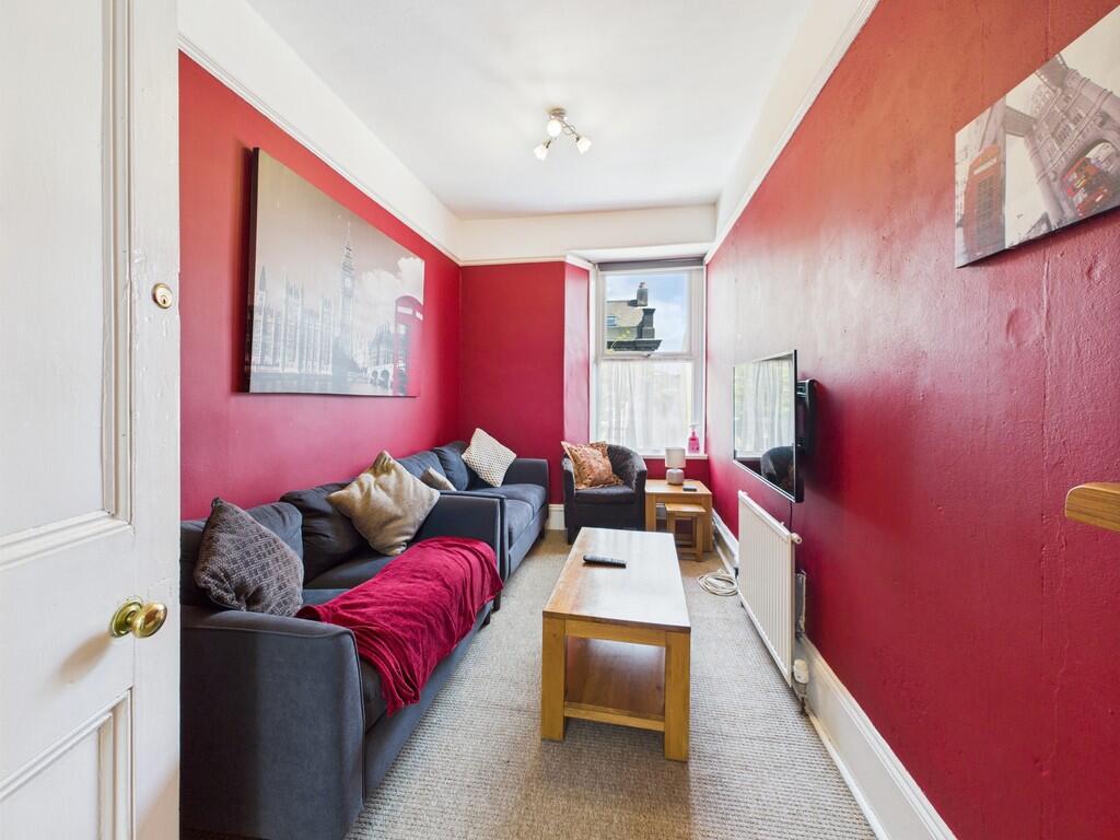 CAM03974G0-PR0189...