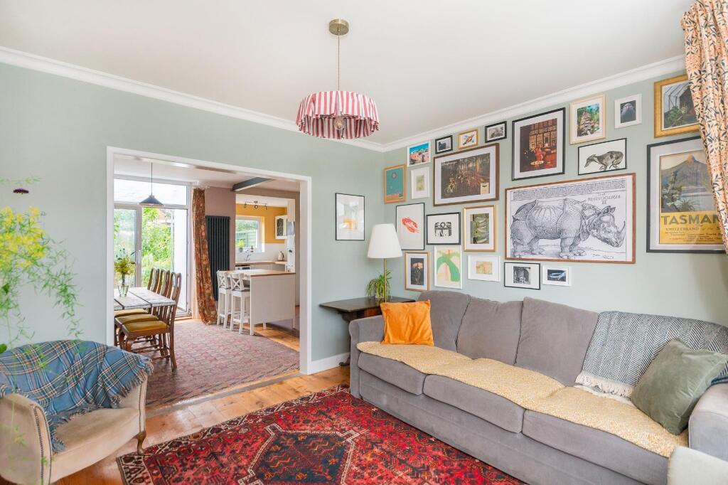 0C5RSG - Living Room B.jpg