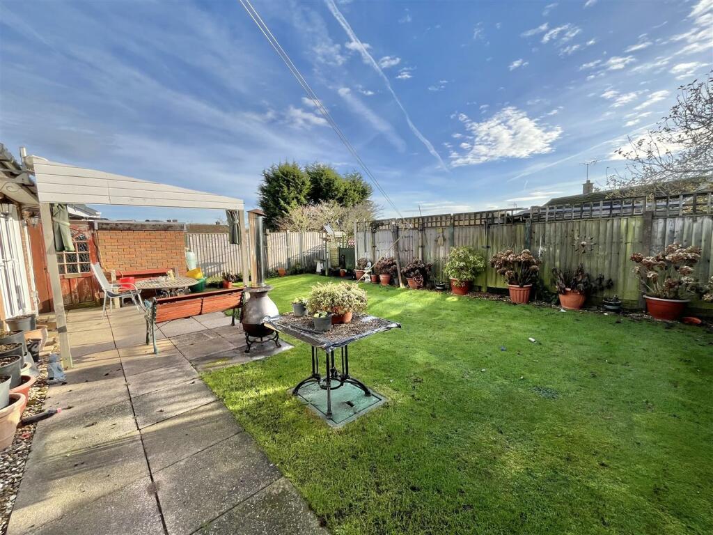 Enclosed Rear Garden