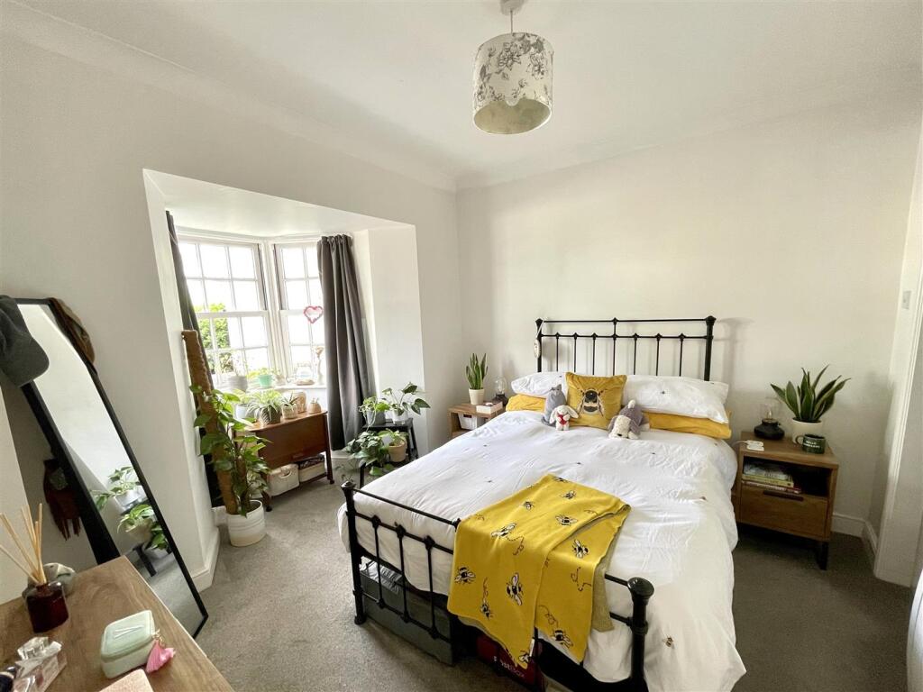 Bedroom Main.JPG