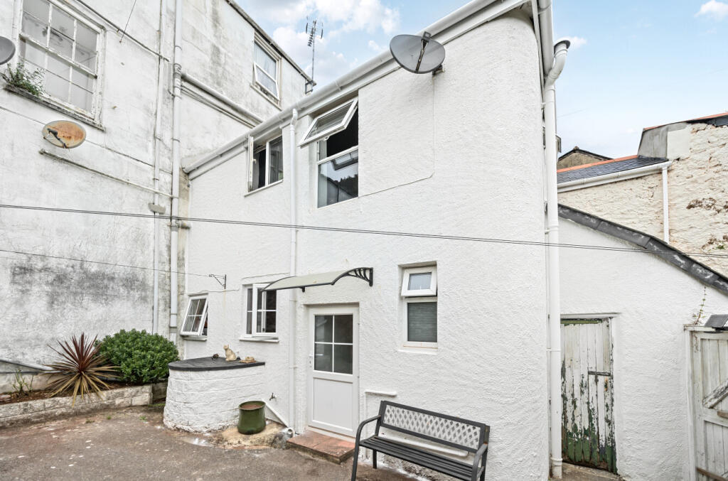 1326394-18-6878dc...