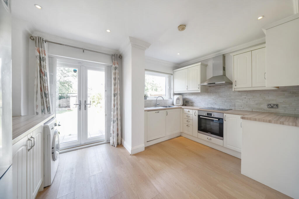 1301974-12-683d72...