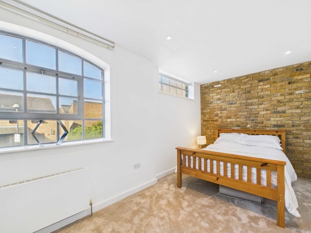 CAM03741G0-PR0066...