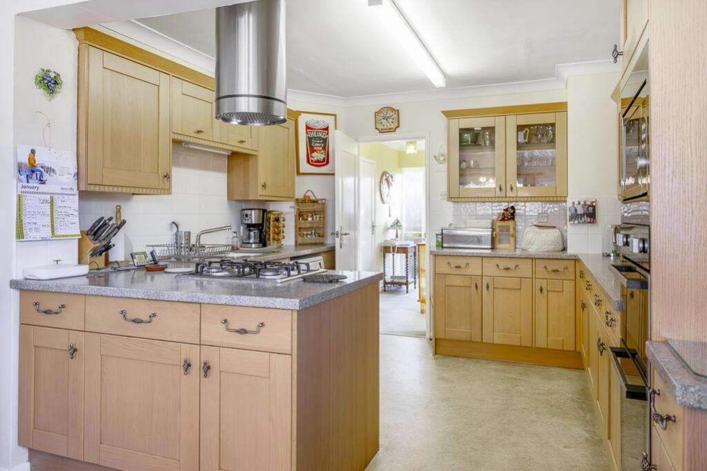 19 Fernleigh Way (Boston)-17