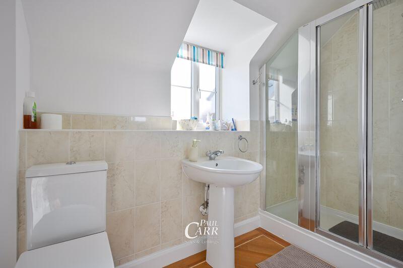Master En-Suite