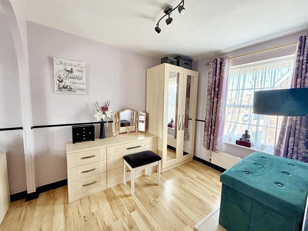Bedroom 2 3.jpg