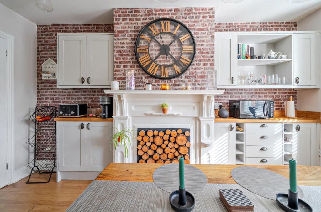 1348730-16-68c13e...