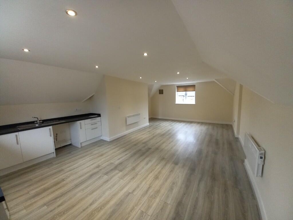 Living / kitchen