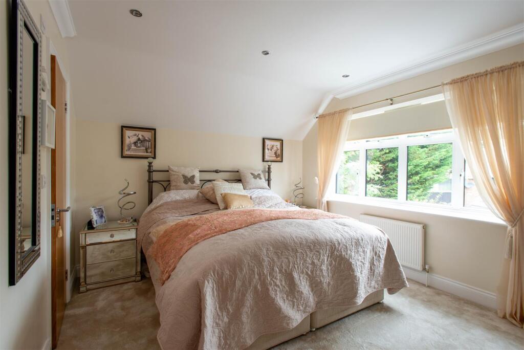 2025.10.14 - 4 Alma Barn Mews, BR6 7FE-2640.jpg