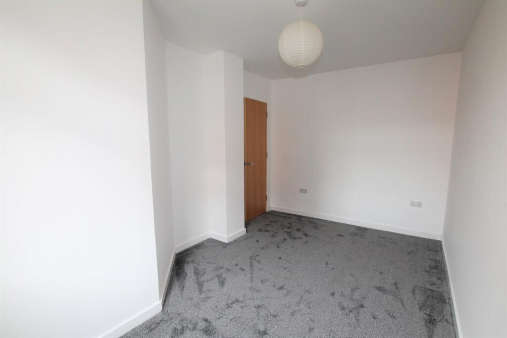 Bedroom+ (Main)