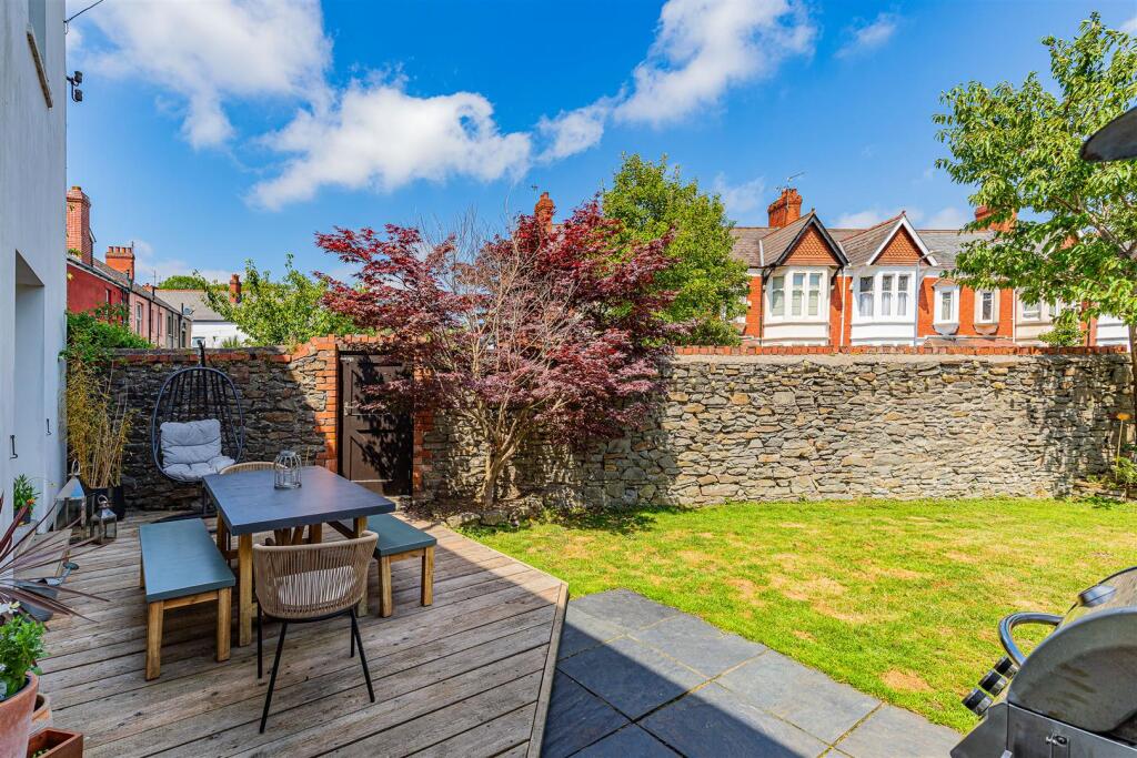 Waterloo Gardens 15-28.jpg