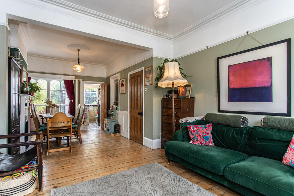 24 Lorne Road27