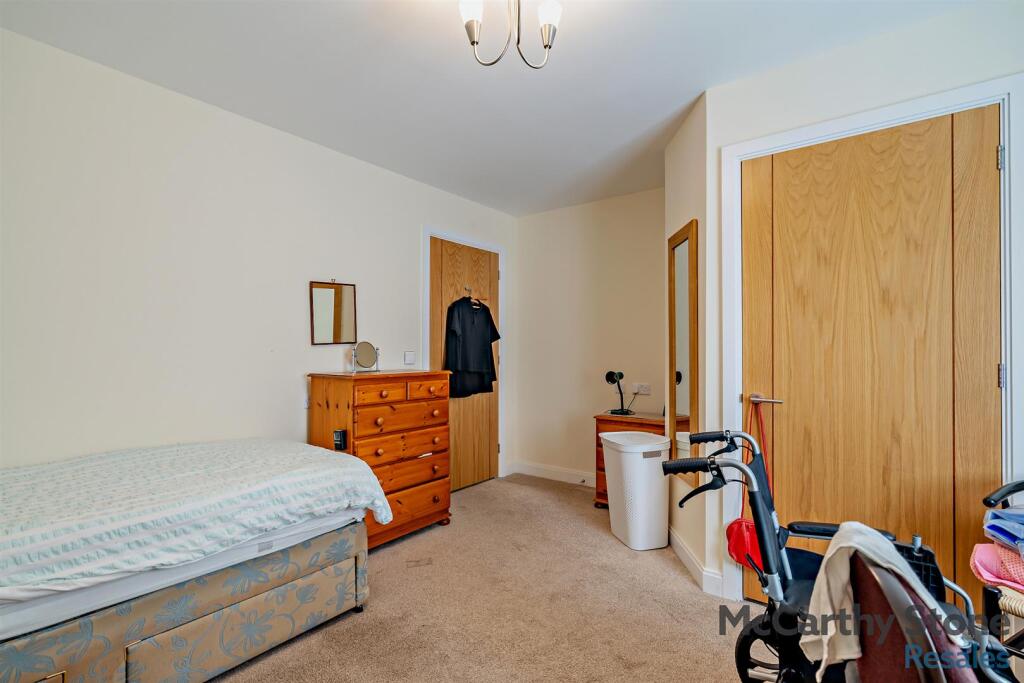 8657867-interior02-800.jpg