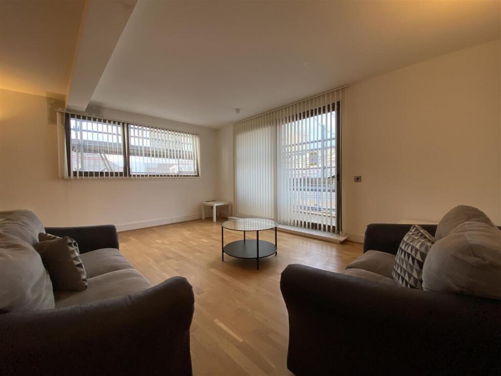 Livingroom.jpeg