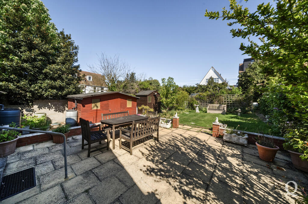 9375947b-b4c6-46e...