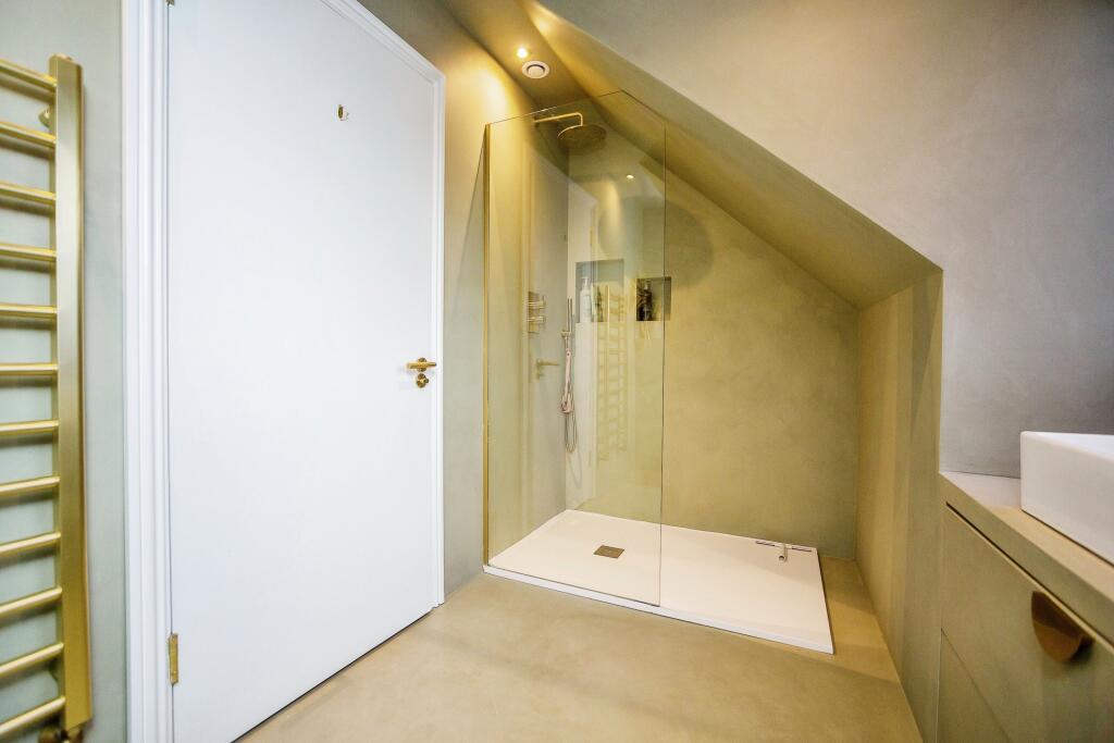 En-suite Shower Room