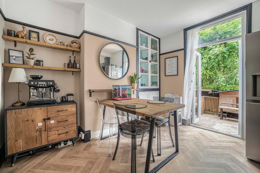 Dining room into rear garden
