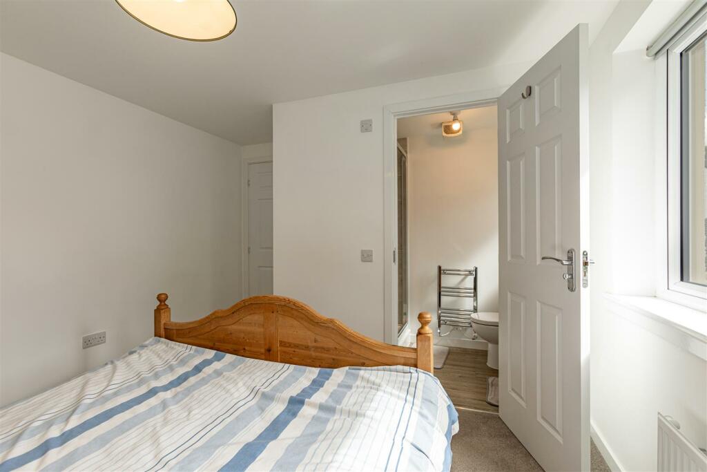 38 Knoll Park Galashiels 34.JPG