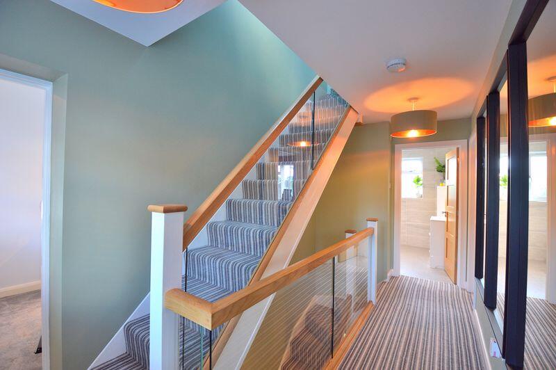 FIRST FLOOR LANDING