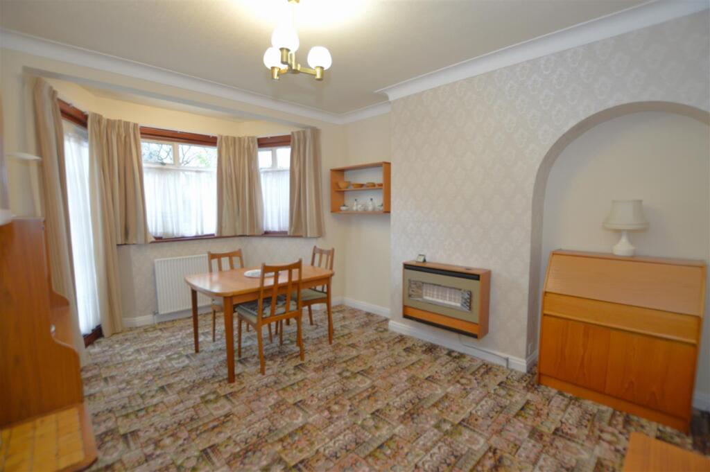 100 Redway Drive dining room.JPG