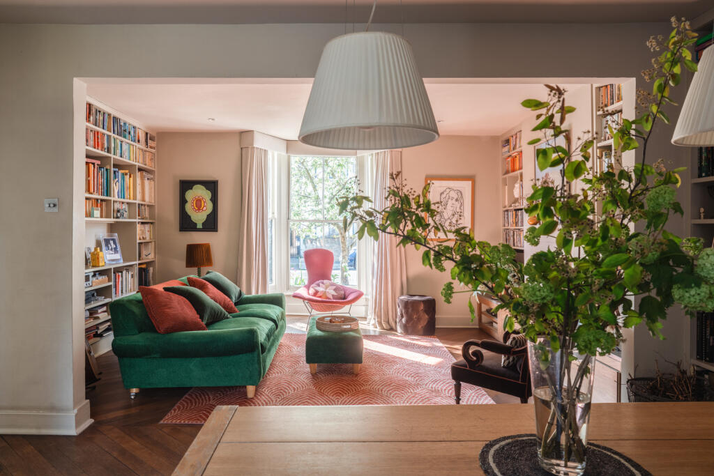 277163 - 49BerrymedeRoad_HighRes-25.jpg