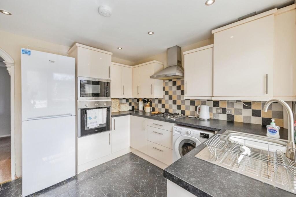 20scimitarclose15of20.jpg