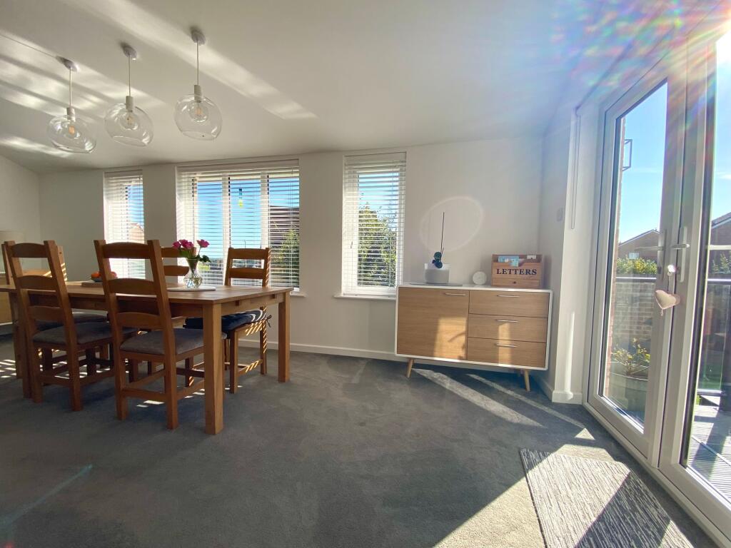 Open Plan Family Living And Dining Room