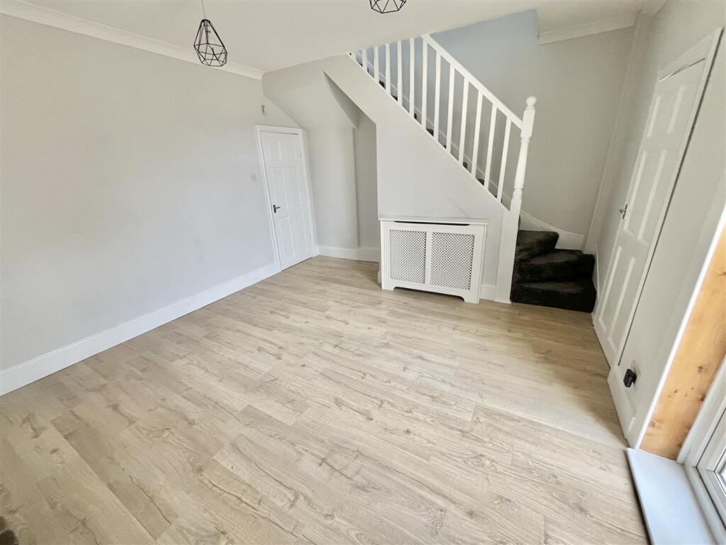 Dining Room Aspect 4