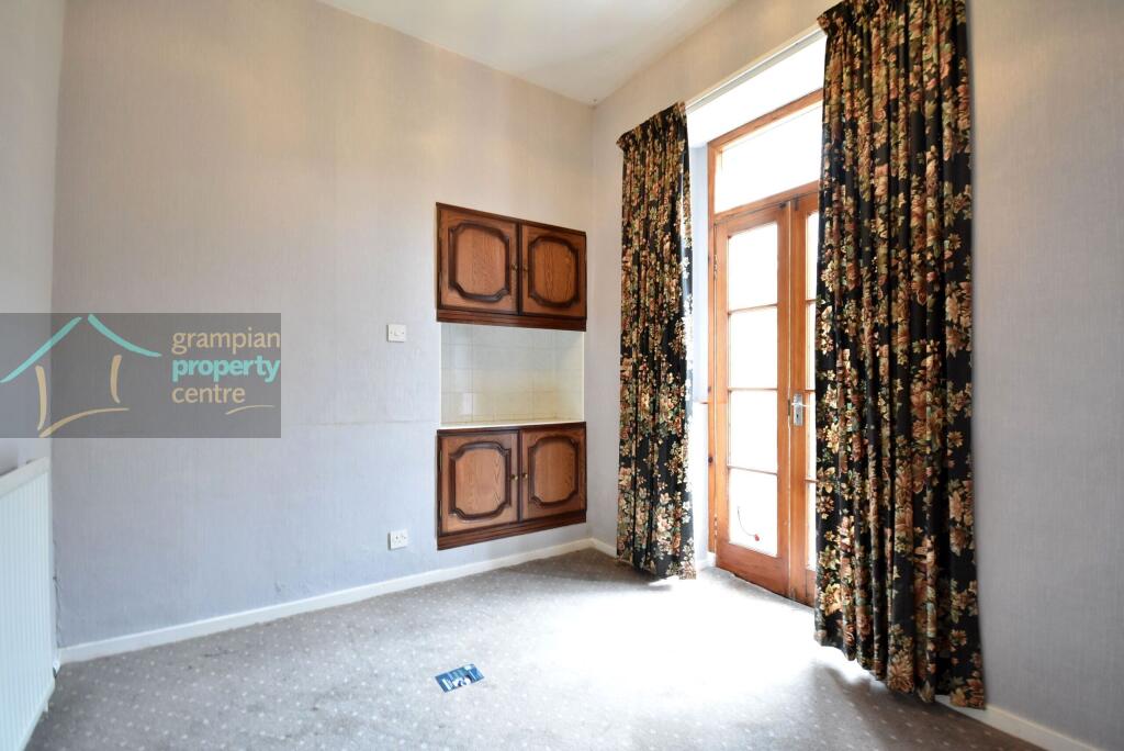 Dining room .JPG
