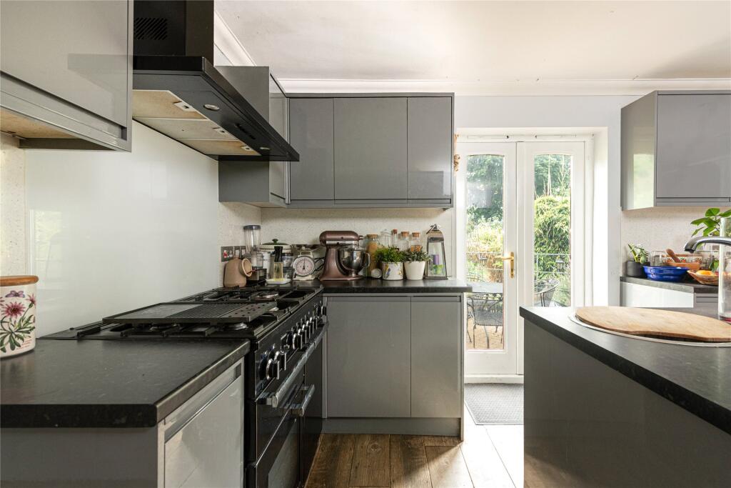 Kitchen/Breakfast Rm