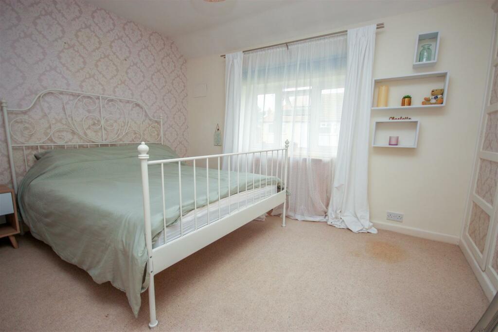 Bedroom 2.jpg