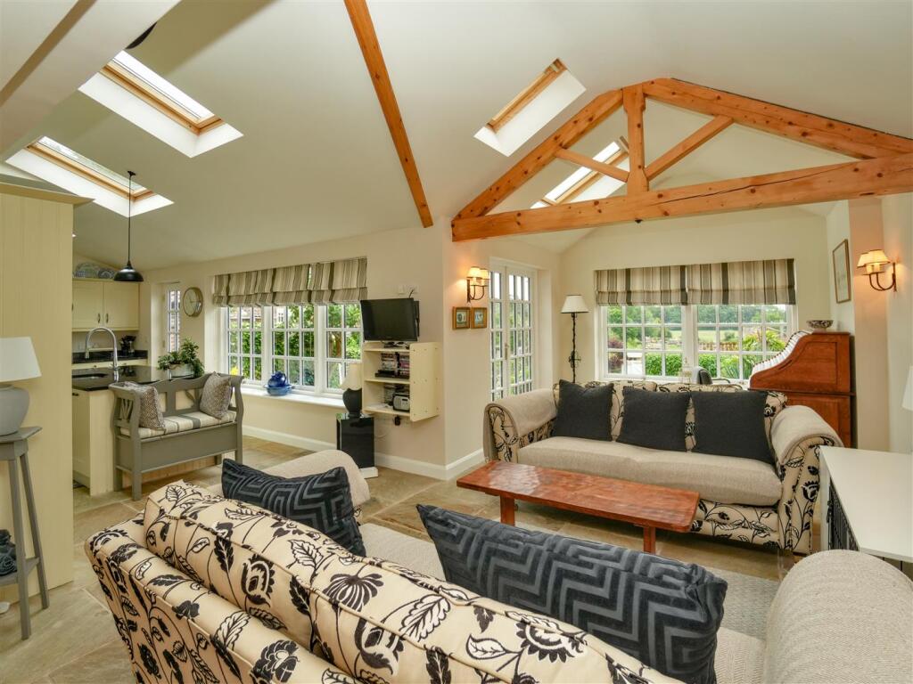 Open Plan Living Dining Kitchen