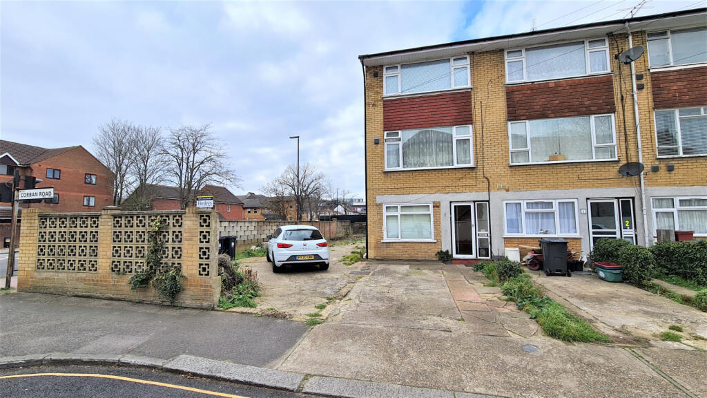 First floor floor flat
