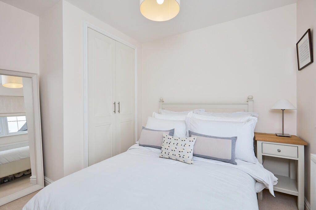 Edward Knight 202...